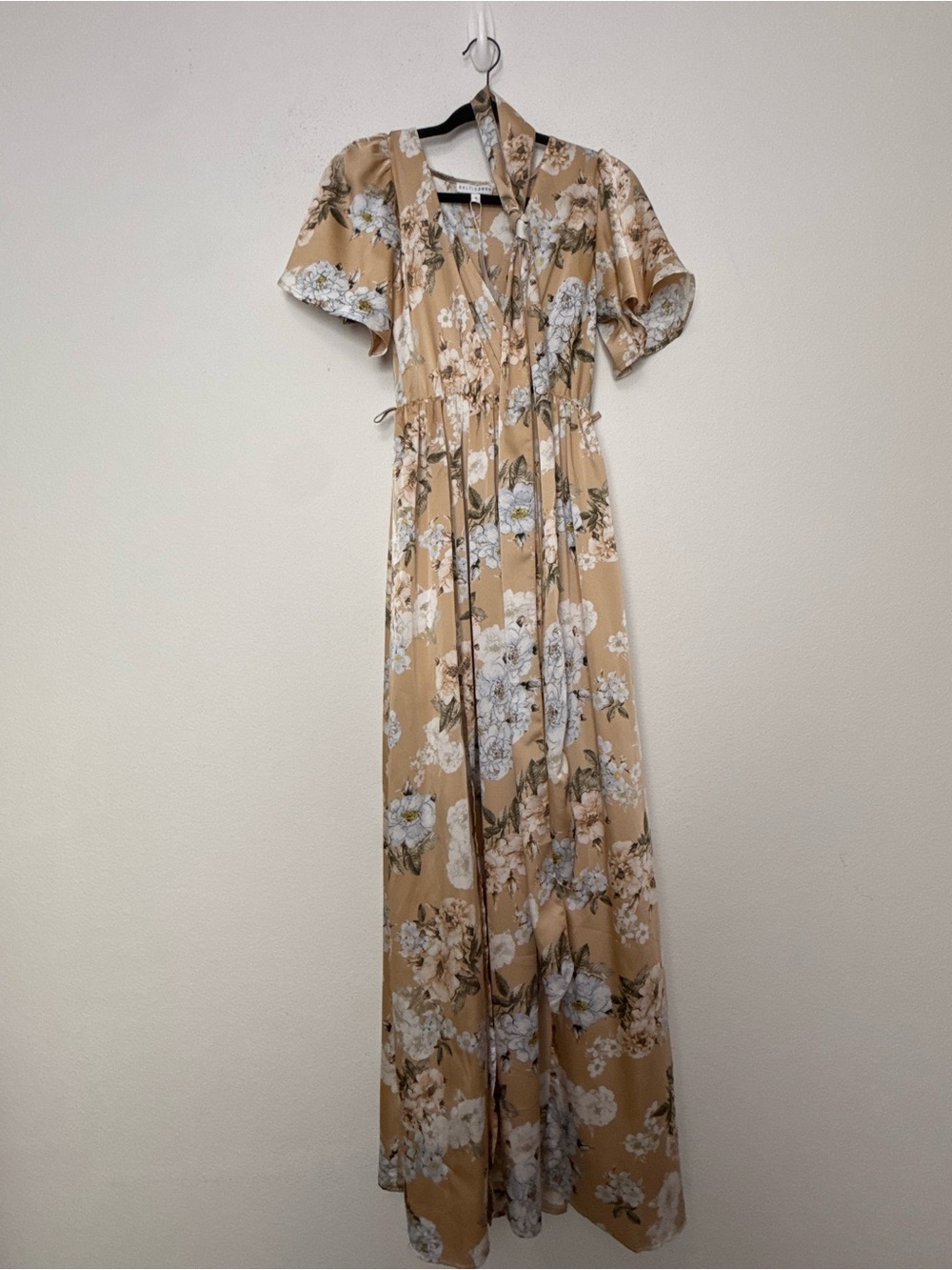 Baltic Born Floral Maxi Dress Small Tan Blue Tie Neck Wedding Guest NWT